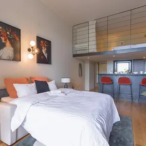 https://alma-gallia-4-pers.fr-provencehotel.com