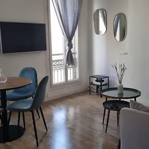 https://appartement-vieux-port-2-min-du-mtro-estrangin.fr-provencehotel.com